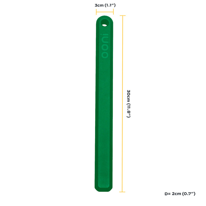 Green Pizza Peel Handle - Ooni United Kingdom | Click this image to open up the product gallery modal. The product gallery modal allows the images to be zoomed in on.