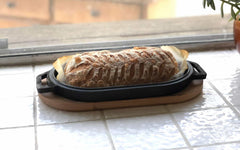 Cast Iron-Baked Bread Loaf