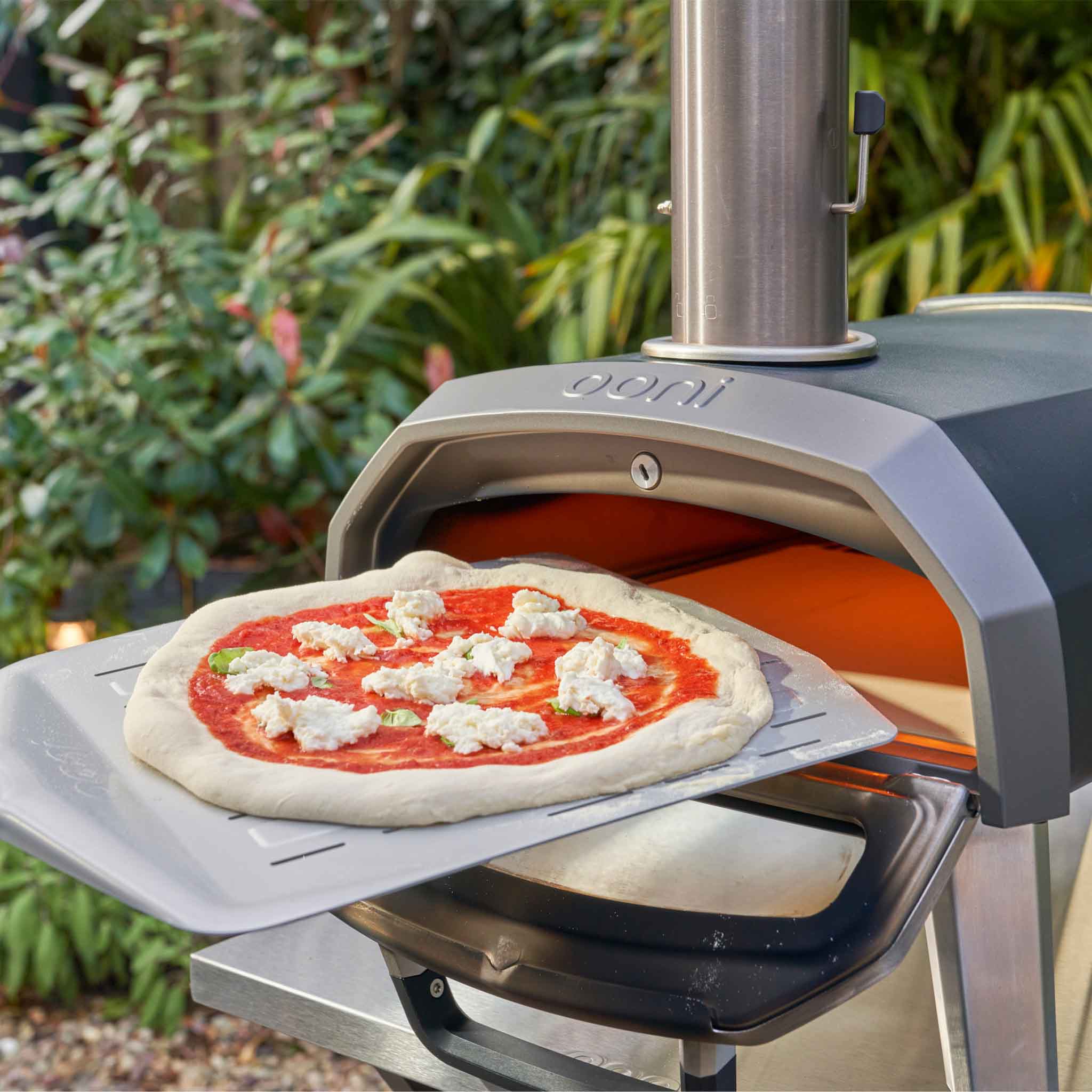 Pizza Crust Lighting An Ooni Pizza Oven Ooni Karu 12 Pizza Oven