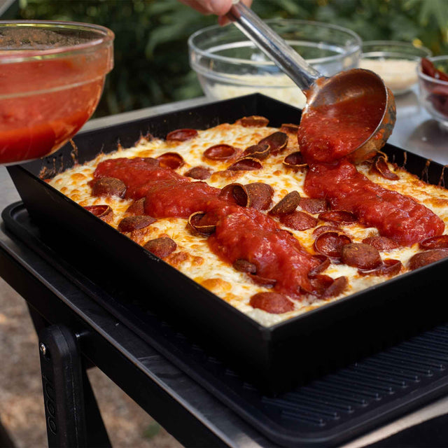Detroit-Style Pizza Pan Ooni — Ooni UK1