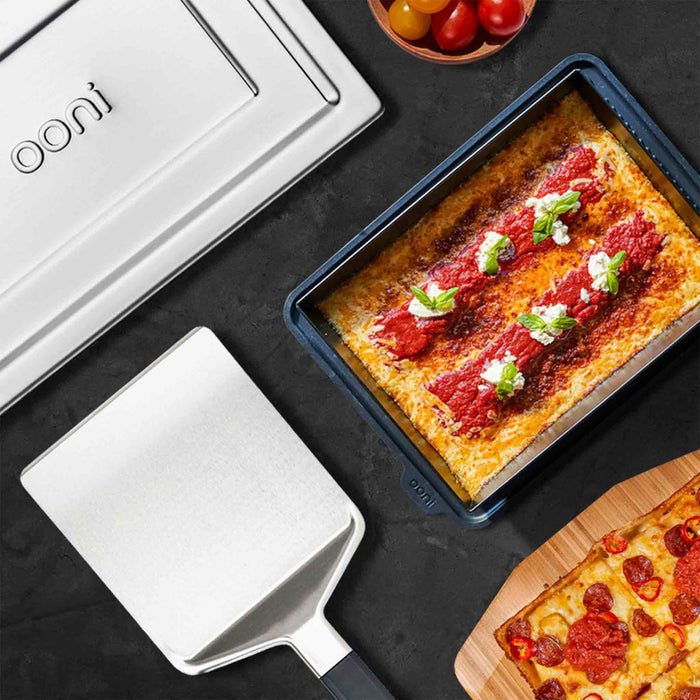 Ooni Pan Pizza Spatula - Ooni United Kingdom | Click this image to open up the product gallery modal. The product gallery modal allows the images to be zoomed in on.