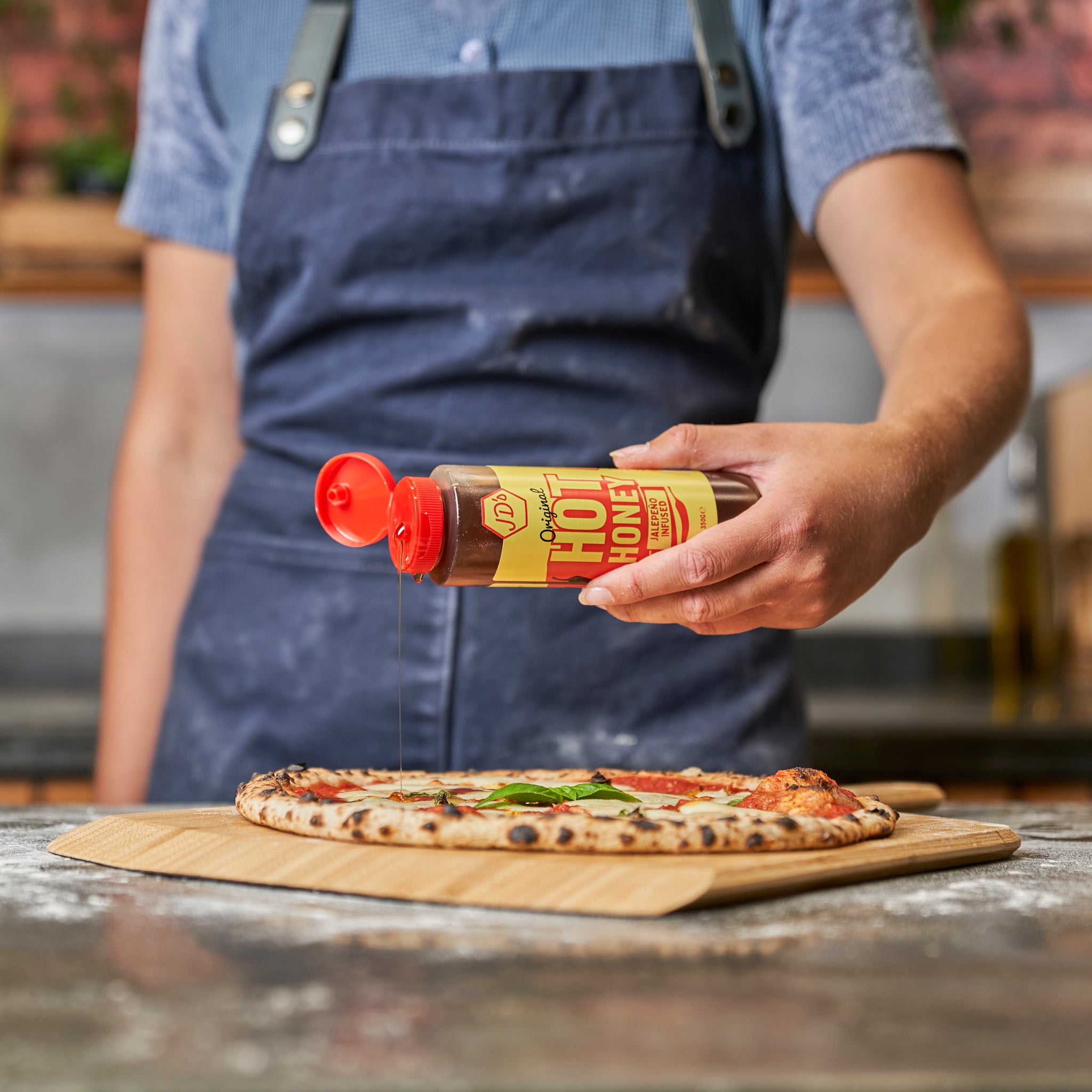 JD’s Hot Honey - Original Jalapeño Infused Honey (350g) - Ooni United Kingdom