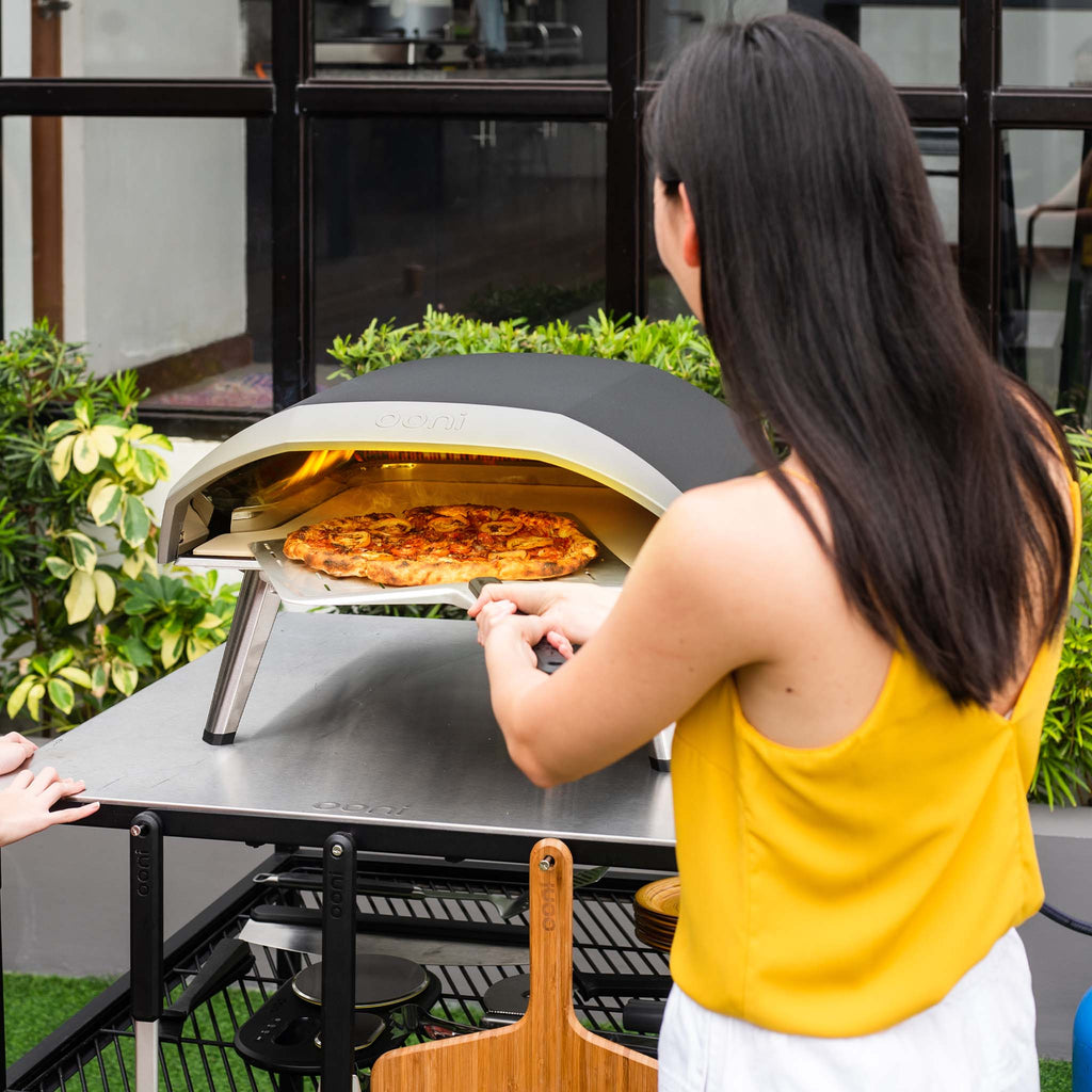 Ooni Koda 16 L-Shaped Flame Gas-Powered Pizza Oven